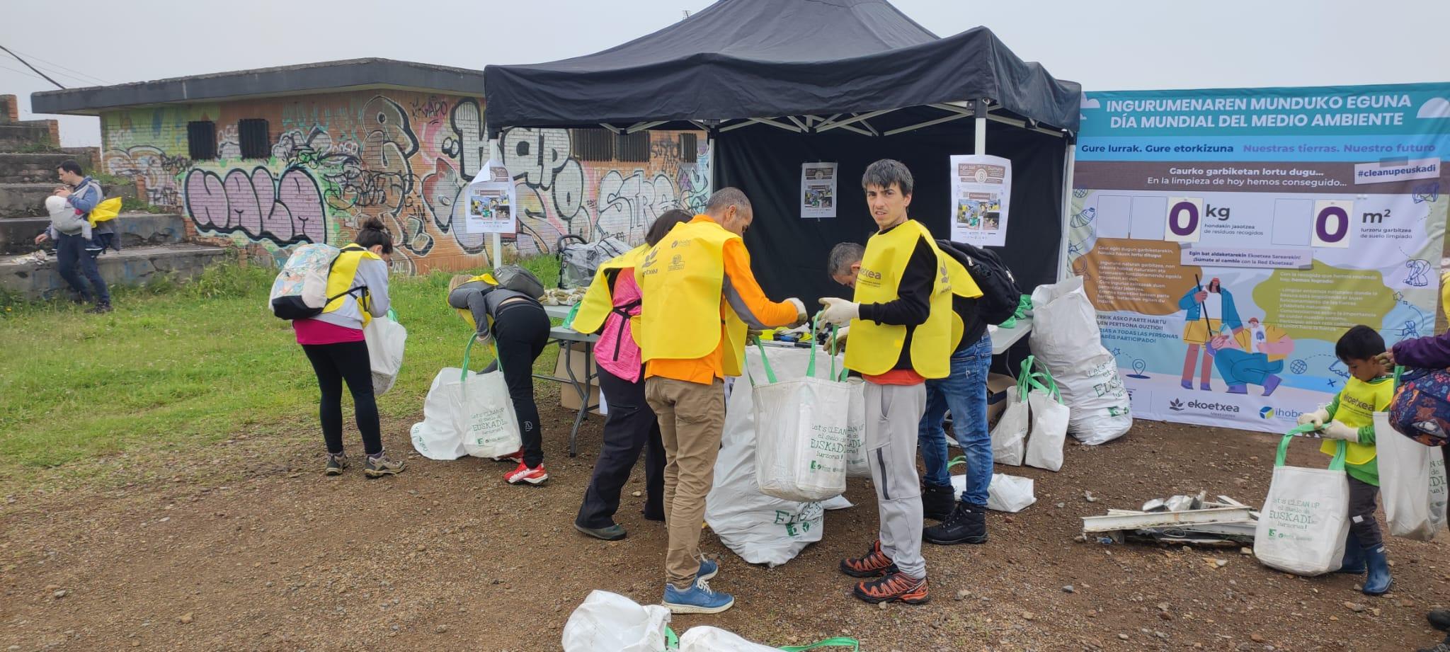 Ekoetxea_Let'sCleanUpEuskadi-2024-Meatzaldea2